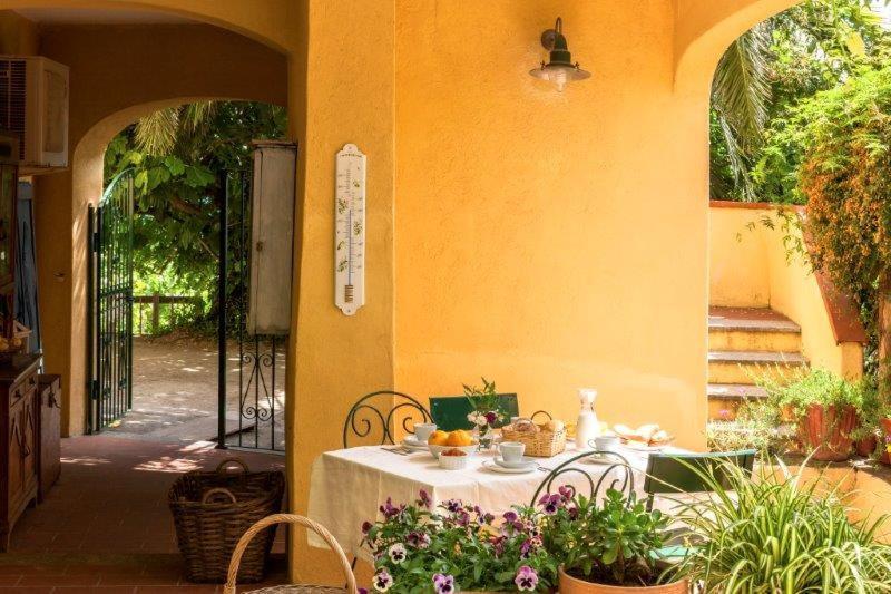 Отель Agriturismo La Selva Финале Лигуре Экстерьер фото