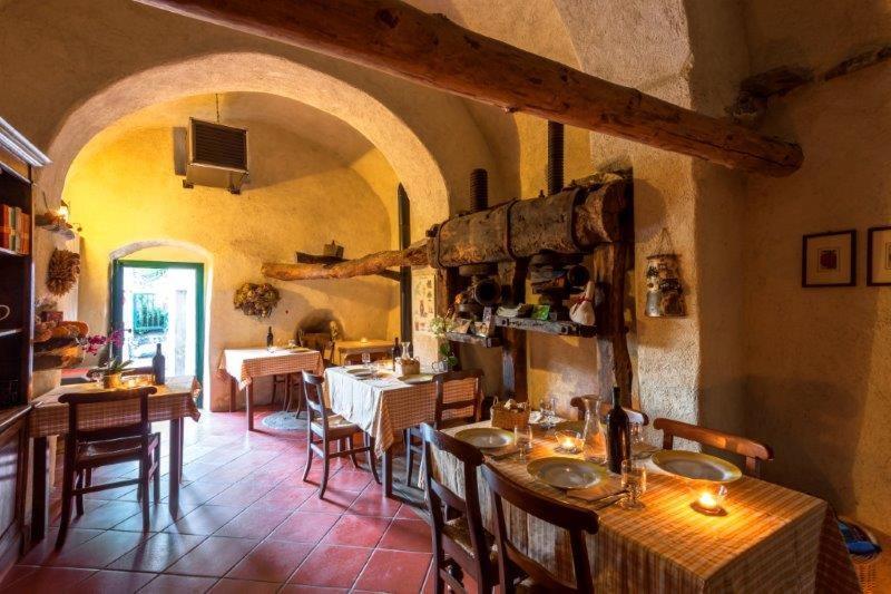 Отель Agriturismo La Selva Финале Лигуре Экстерьер фото